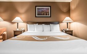 Quality Inn Elgin I-90